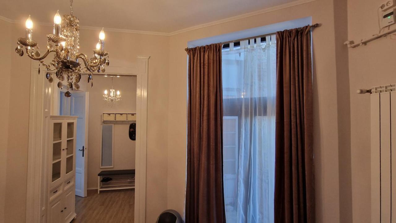 Uvs Central Luxury Apartment Gran Varadino Esterno foto