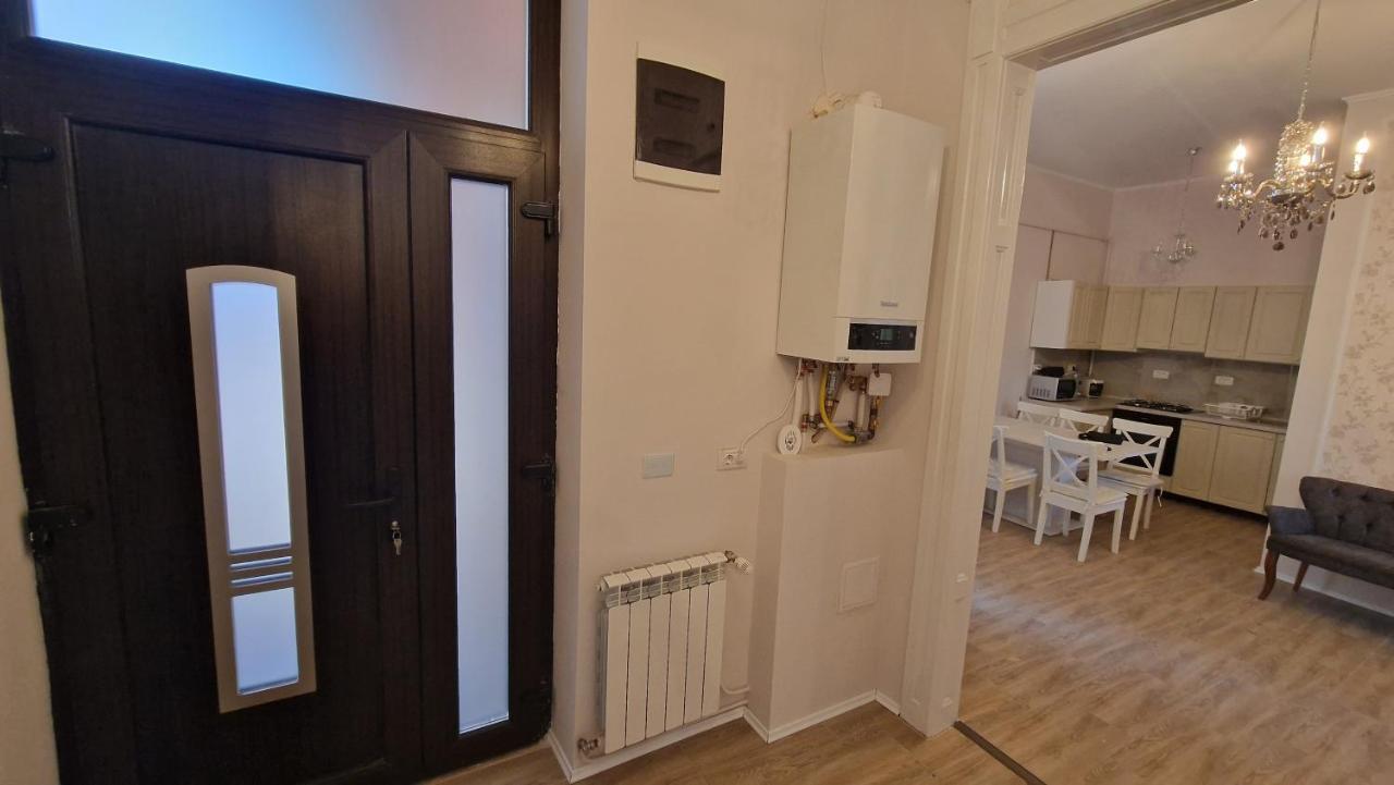 Uvs Central Luxury Apartment Gran Varadino Esterno foto