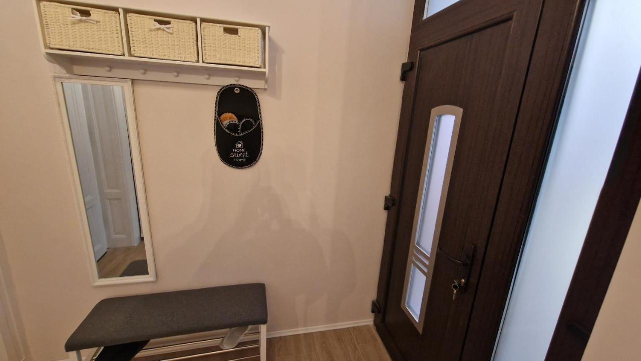 Uvs Central Luxury Apartment Gran Varadino Esterno foto