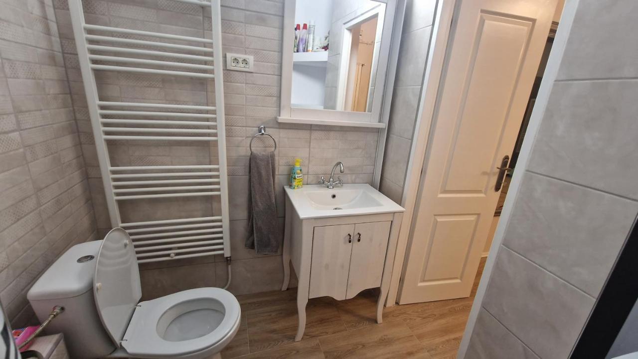 Uvs Central Luxury Apartment Gran Varadino Esterno foto
